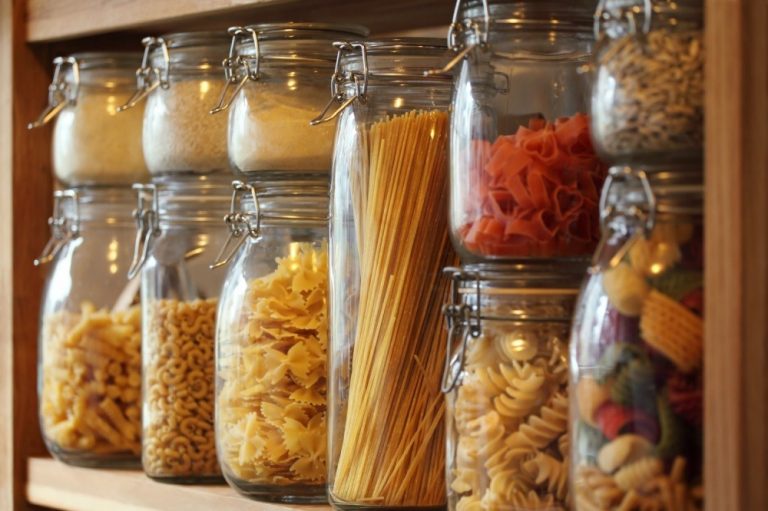 Хранение продуктов на кухне Хранение продуктов на кухне